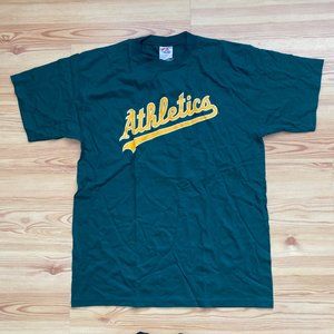 Brand new deadstock Oakland Athletics Milton Bradley #22 T-Shirt(XL)Green MLB